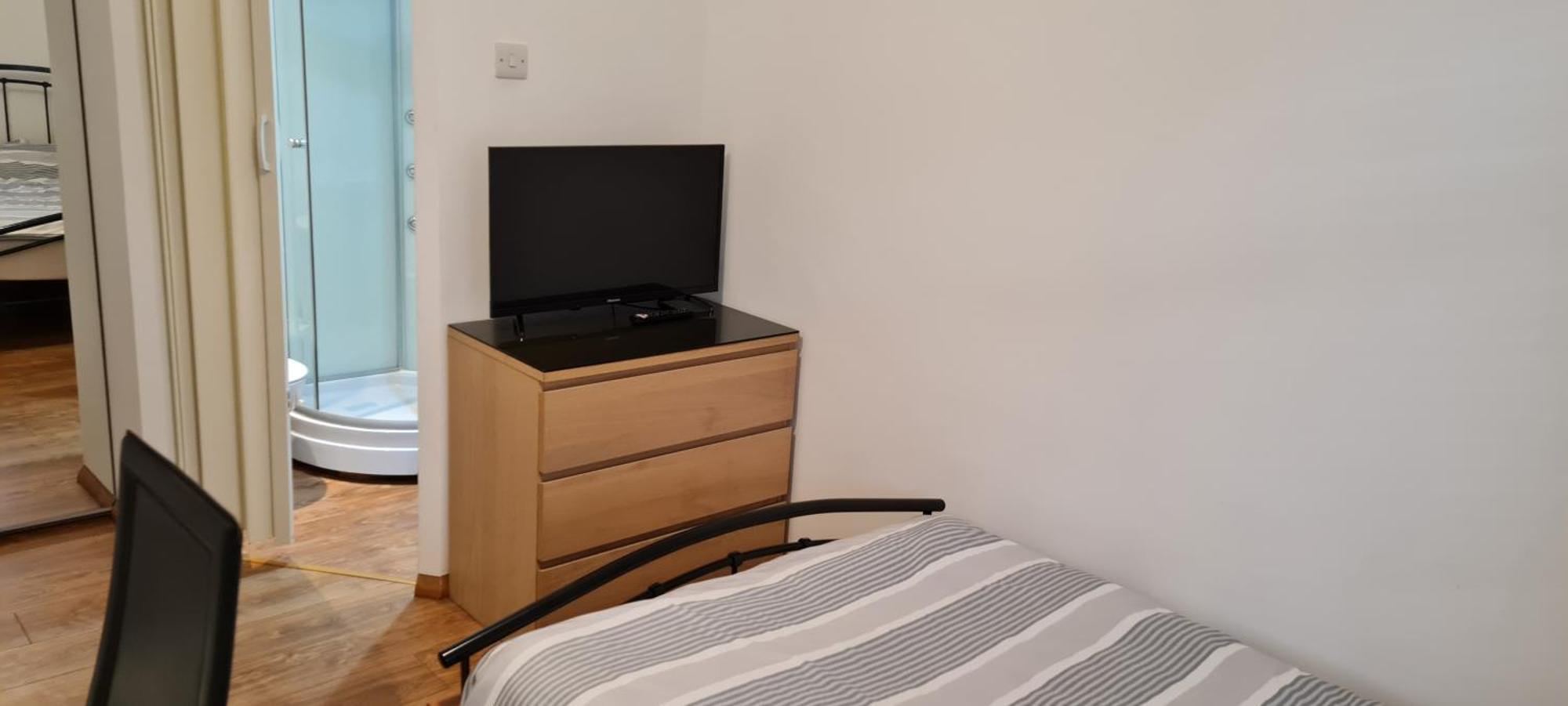 Luton, LU3 Double Ensuite room Luton  Extérieur photo