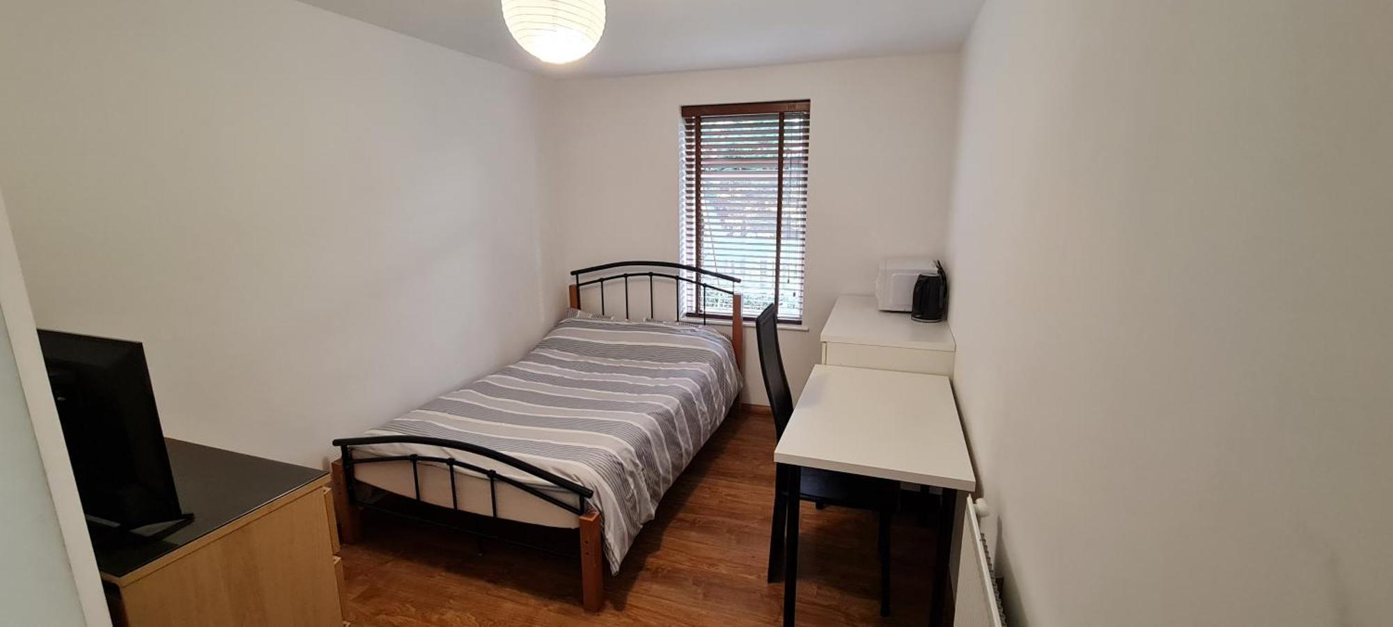 Luton, LU3 Double Ensuite room Luton  Chambre photo